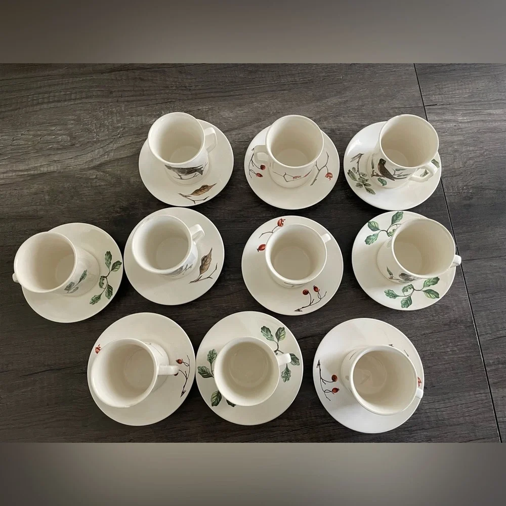 Villeroy & Boch Set of 10 Bird Design Teacups and Saucers